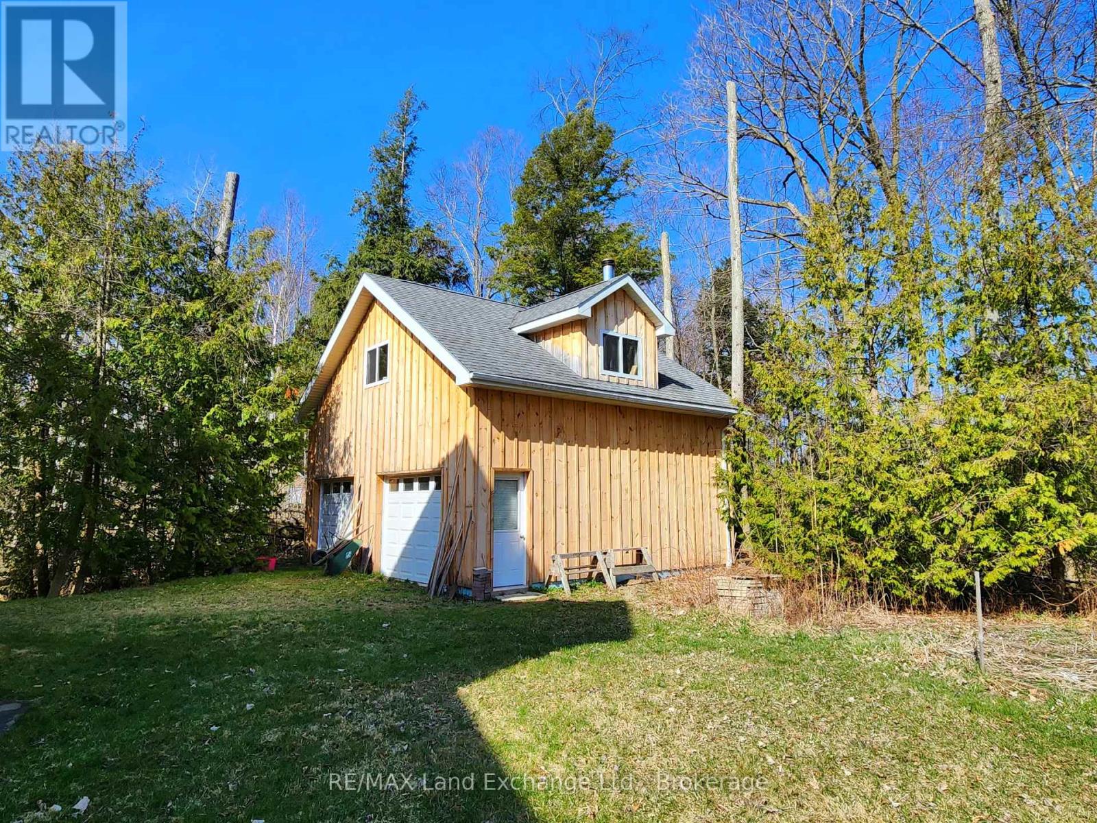 234 Shadywood Crescent, Huron-Kinloss, Ontario  N2Z 2X3 - Photo 2 - X12123536