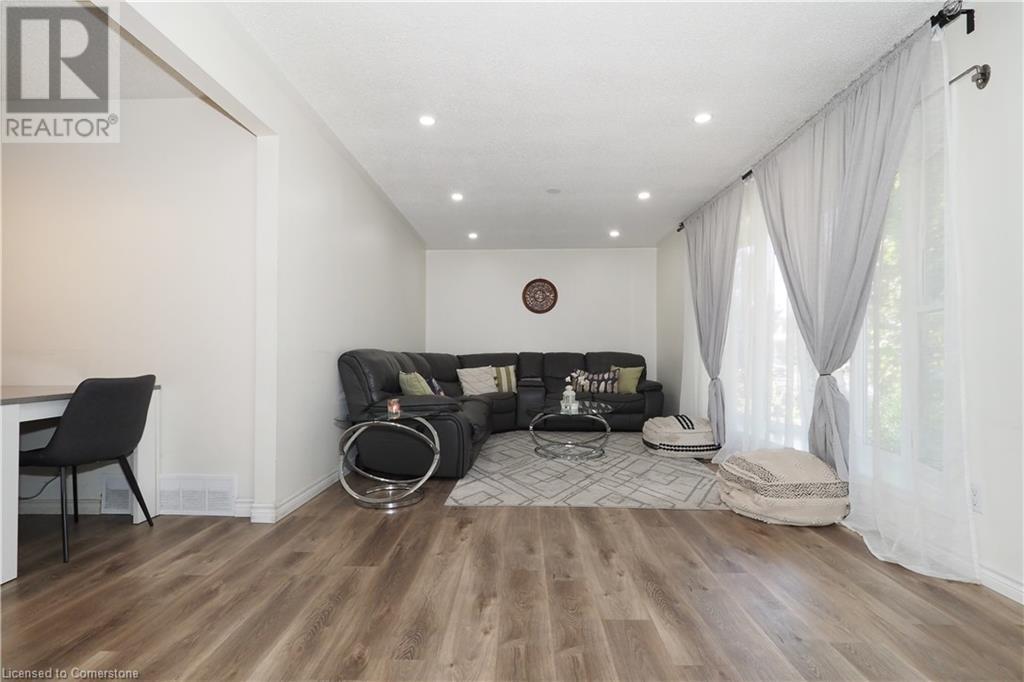11 Mckay Street, Cambridge, Ontario  N1R 4G2 - Photo 9 - 40720503