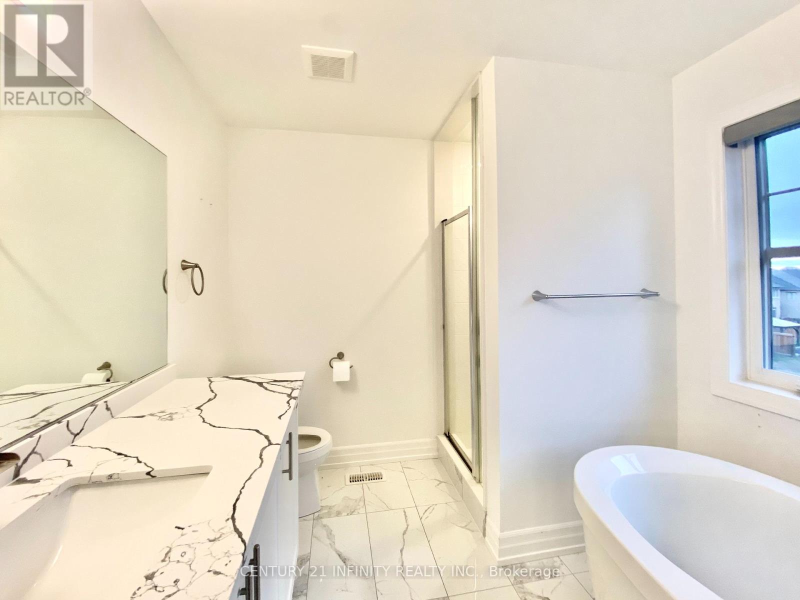 4 Torbay Street, Whitby, Ontario  L1P 0C2 - Photo 32 - E12123455