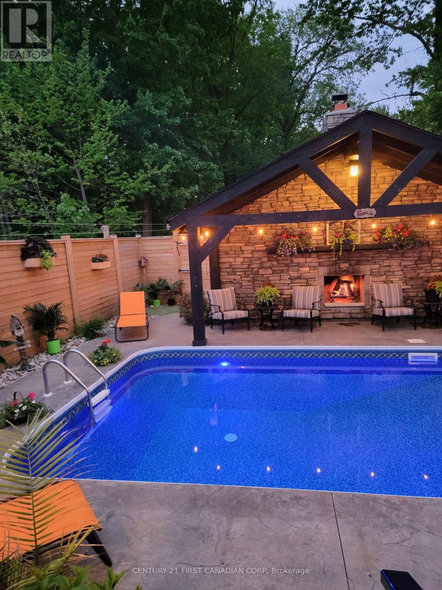 Property at 36 JUNIPER CRESCENT image 1