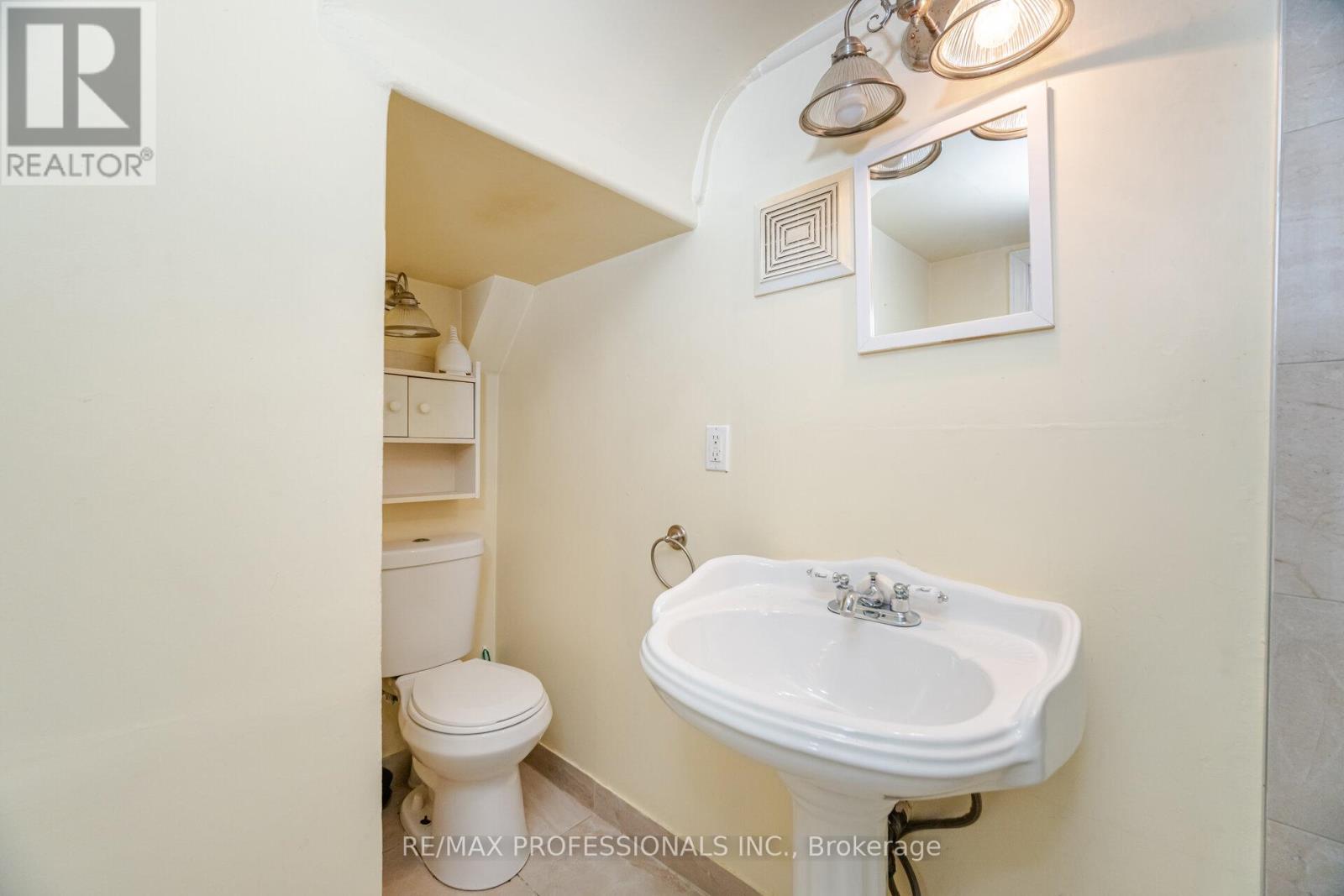 11 Jeanette Street, Toronto, Ontario  M1M 3G2 - Photo 32 - E12123471
