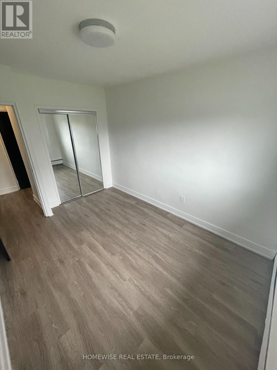 118 - 321 Marland Avenue, Oshawa (Vanier), Ontario  L1J 1X3 - Photo 3 - E12123486