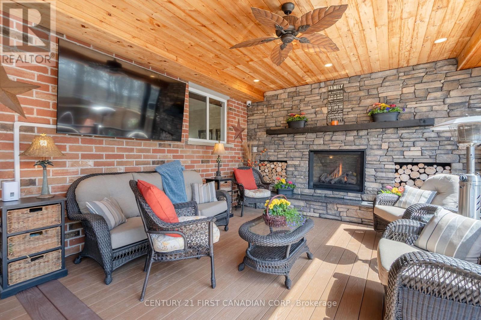 36 Juniper Crescent, Strathroy-Caradoc, Ontario  N7G 4G4 - Photo 32 - X12104889