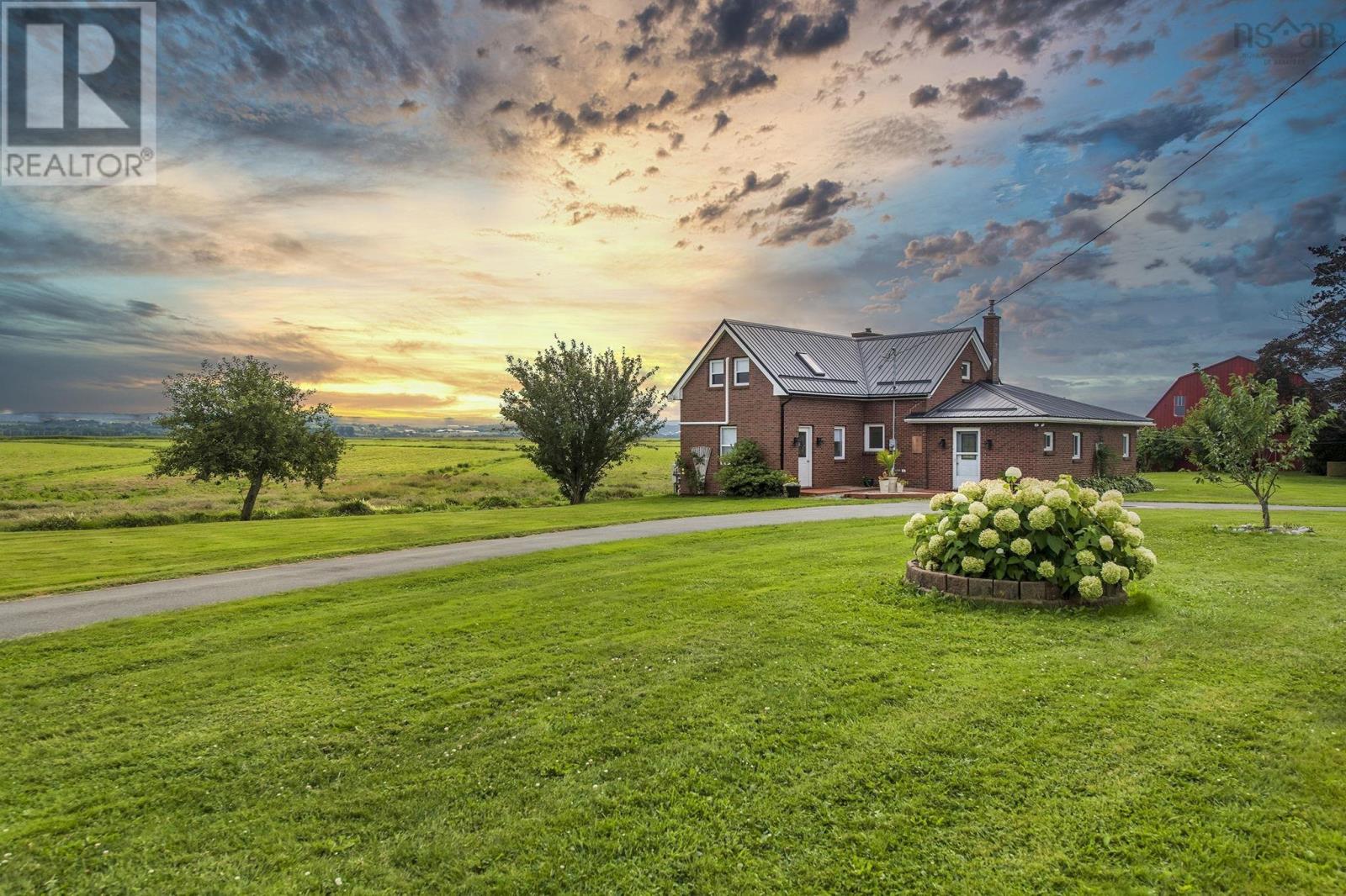 464 West Long Island Road, North Grand Pre, Nova Scotia