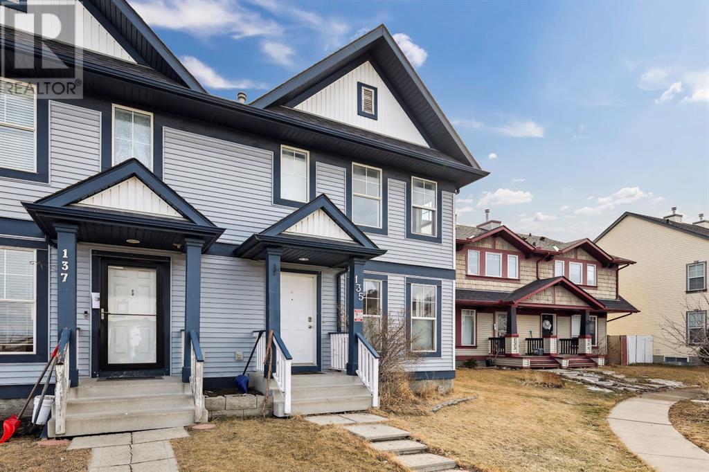 Property at 135 Prestwick Court SE image 3