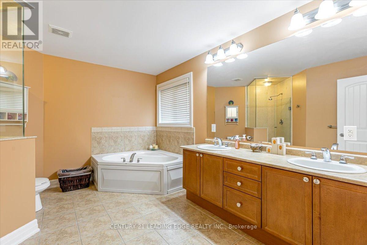 55 Campbell Drive, Uxbridge, Ontario  L9P 0B3 - Photo 14 - N12123532