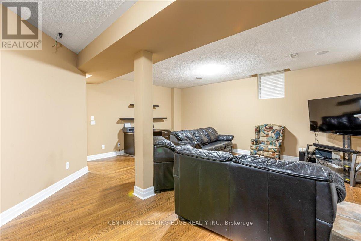 55 Campbell Drive, Uxbridge, Ontario  L9P 0B3 - Photo 20 - N12123532