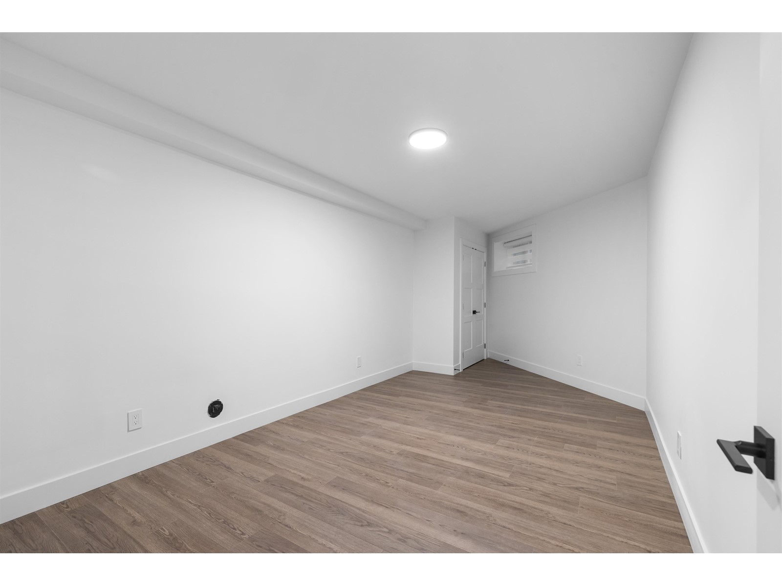 8743 Milton Drive, Surrey, British Columbia  V3S 5G9 - Photo 14 - R2991760