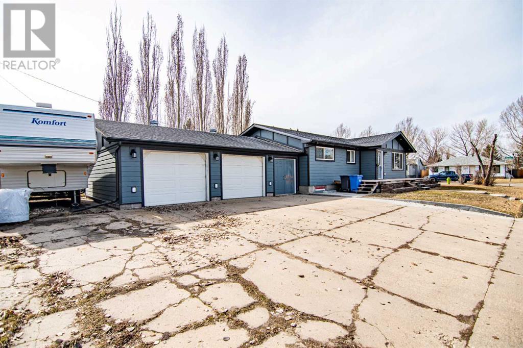 Property at 5801 West Park Crescent image 2
