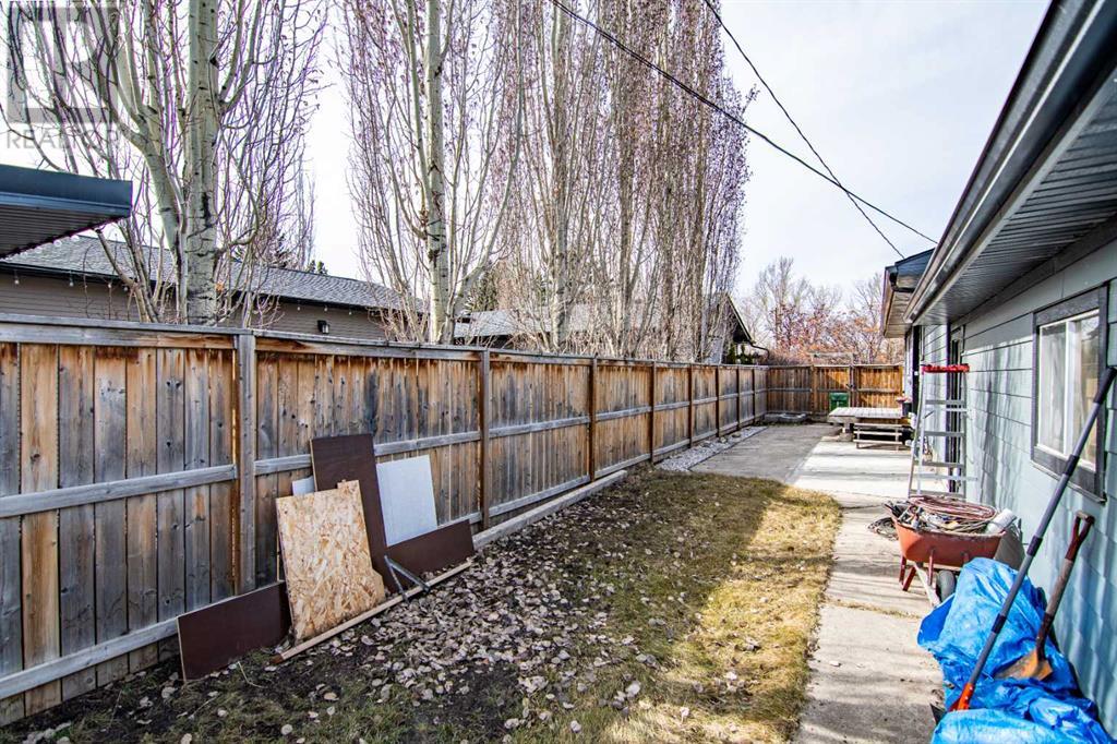 5801 West Park Crescent, Red Deer, Alberta  T4N 1E7 - Photo 30 - A2209943