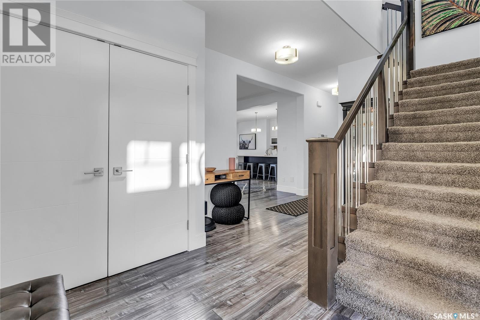 Property at 642 Kloppenburg TERRACE image 4