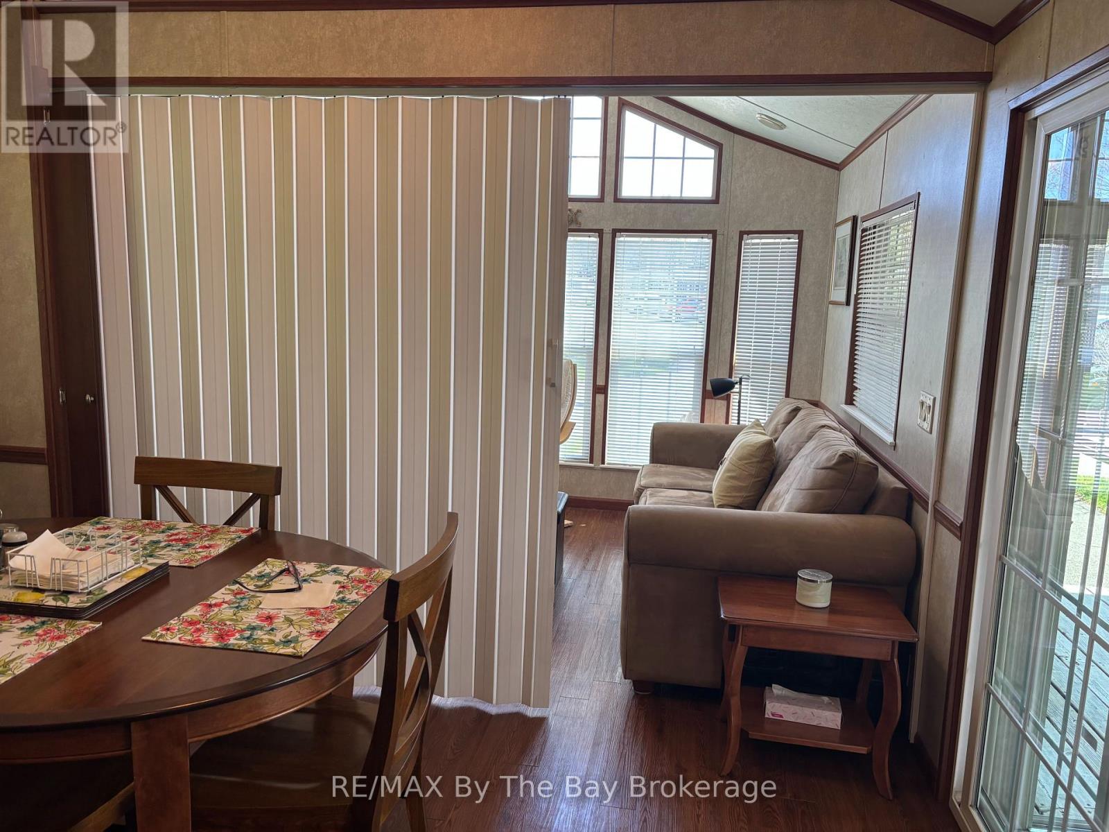 50 Temagami Trail, Wasaga Beach, Ontario  L9Z 1X7 - Photo 12 - S12047082