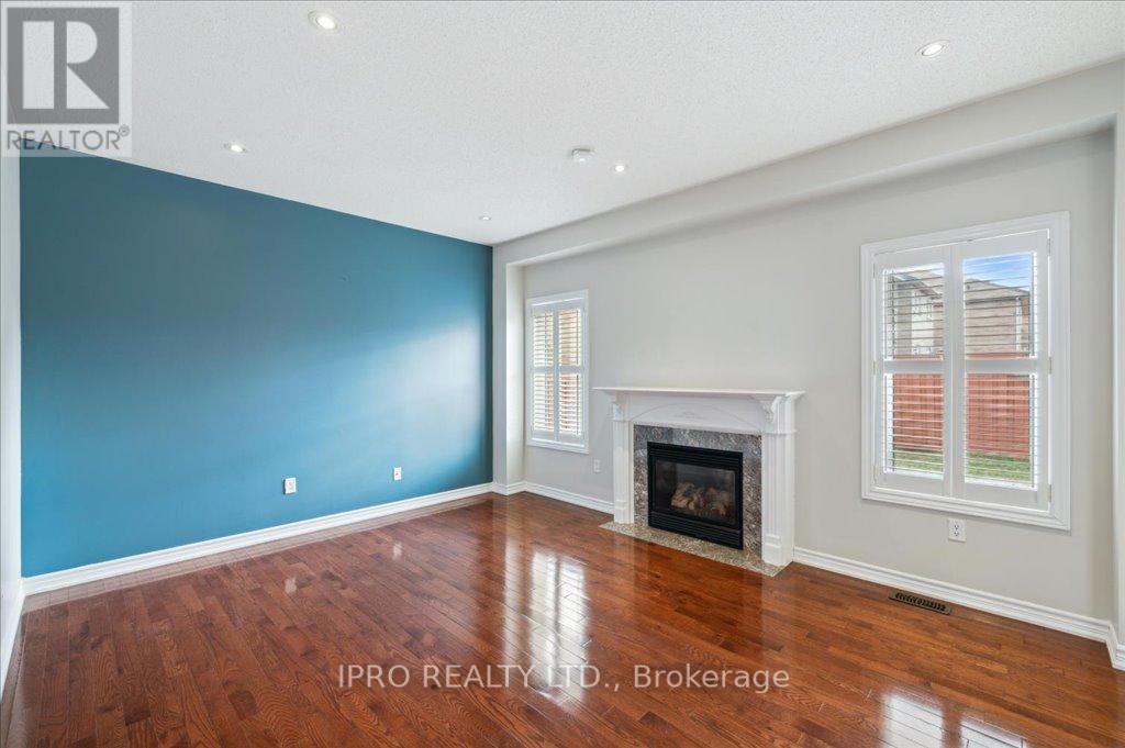 1309 Kestell Boulevard, Oakville, Ontario  L6H 0B9 - Photo 12 - W12123506