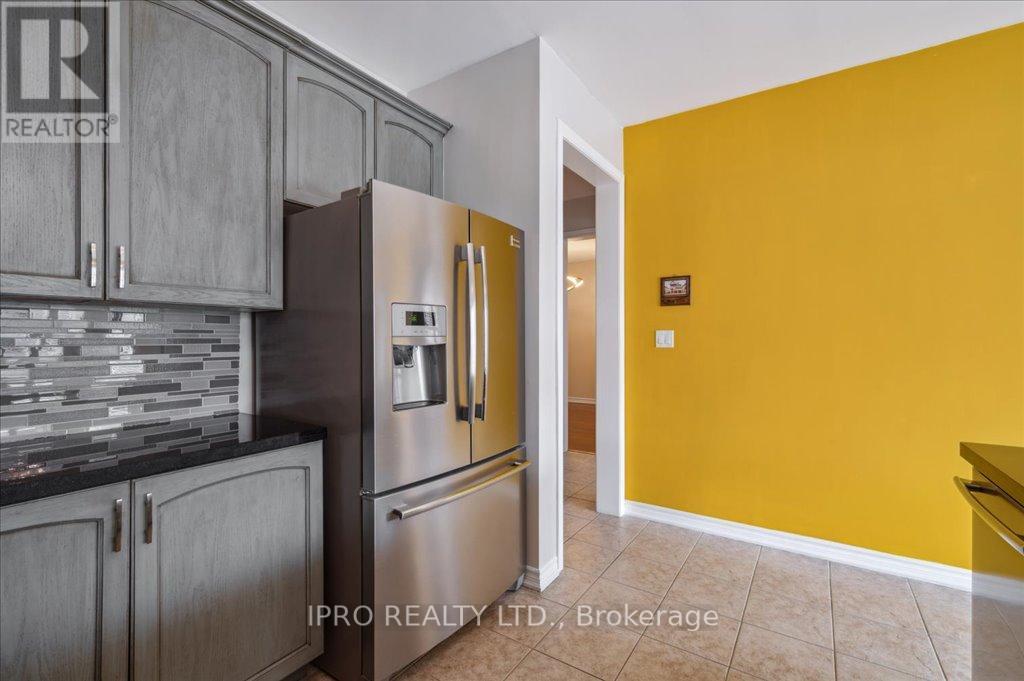 1309 Kestell Boulevard, Oakville, Ontario  L6H 0B9 - Photo 20 - W12123506