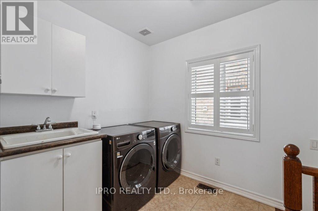 1309 Kestell Boulevard, Oakville, Ontario  L6H 0B9 - Photo 23 - W12123506