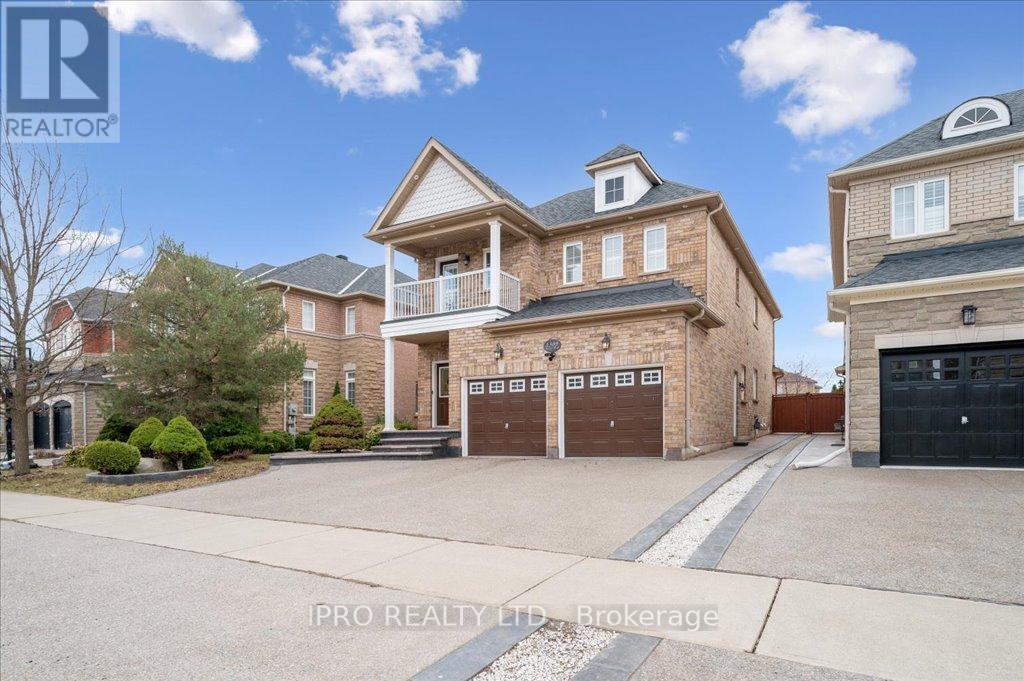 1309 Kestell Boulevard, Oakville, Ontario  L6H 0B9 - Photo 3 - W12123506