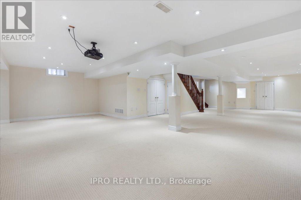 1309 Kestell Boulevard, Oakville, Ontario  L6H 0B9 - Photo 43 - W12123506
