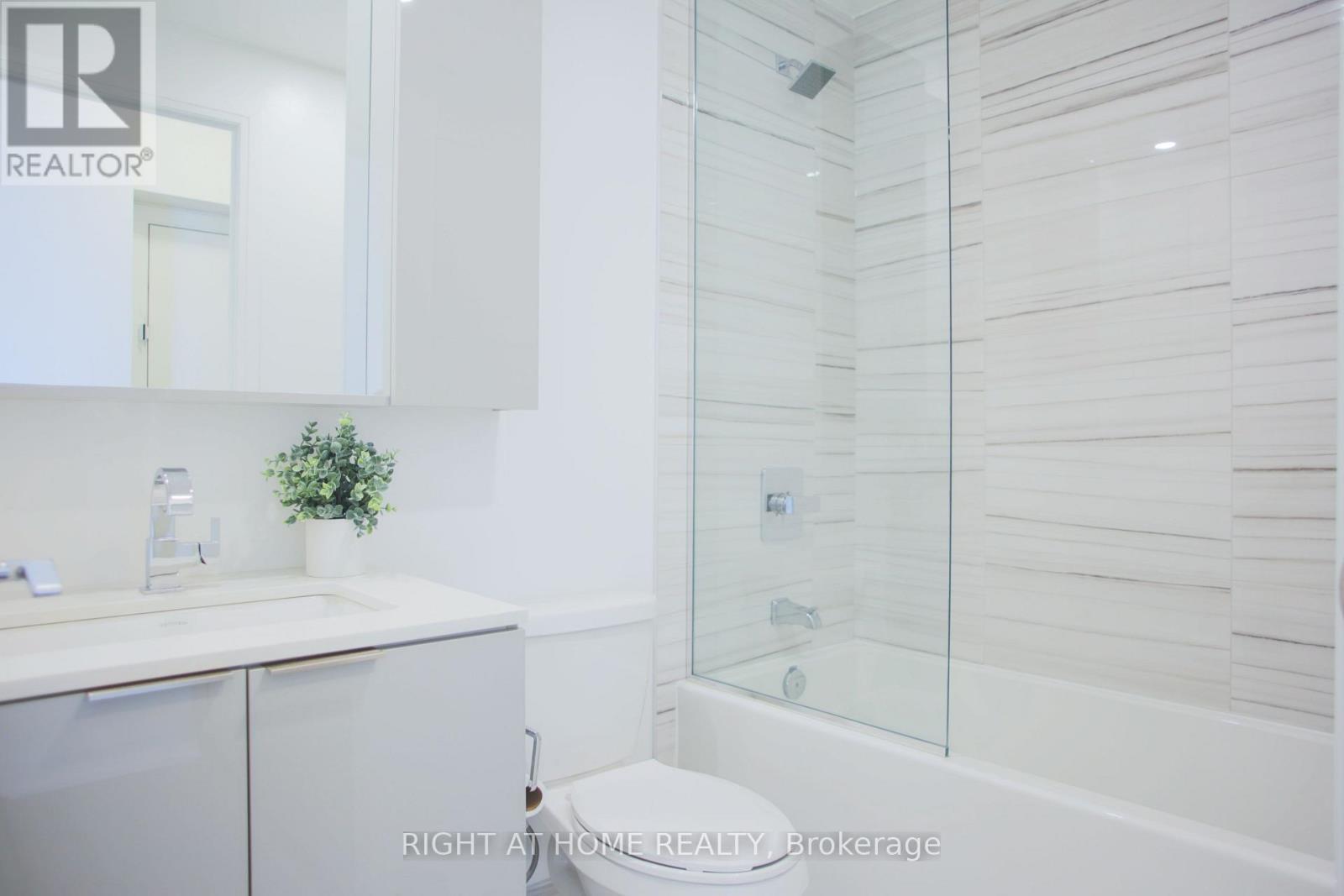 5002 - 70 Annie Craig Drive, Toronto, Ontario  M8V 0G2 - Photo 12 - W12123519