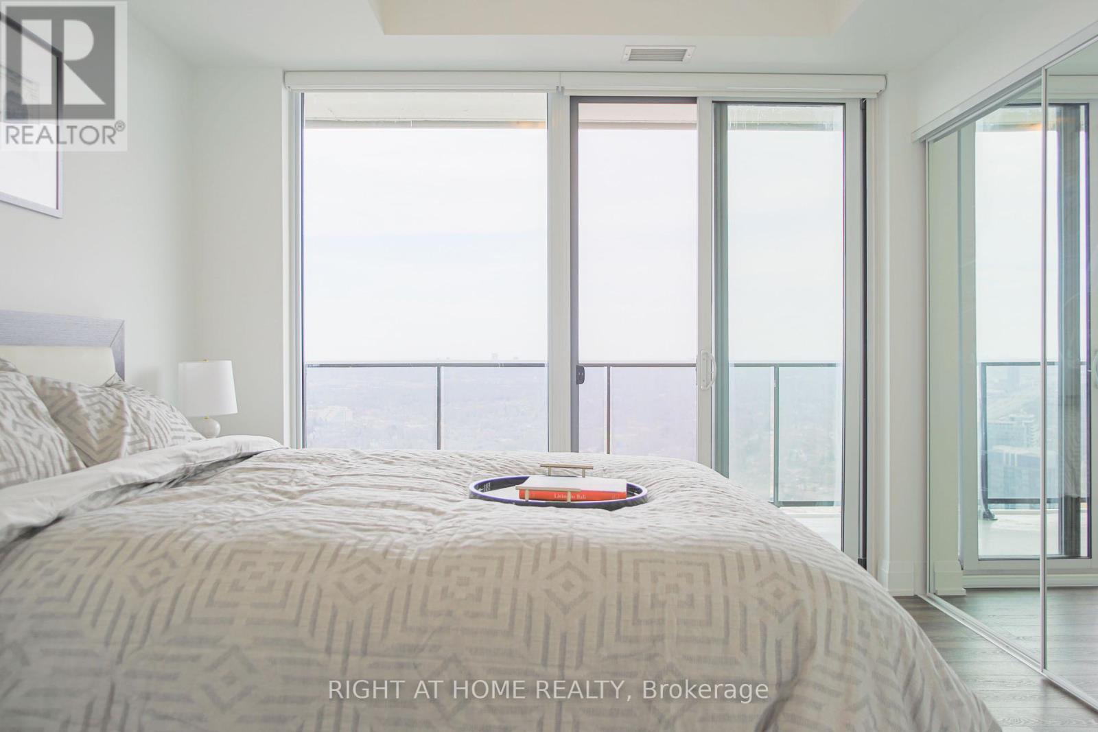 5002 - 70 Annie Craig Drive, Toronto, Ontario  M8V 0G2 - Photo 5 - W12123519