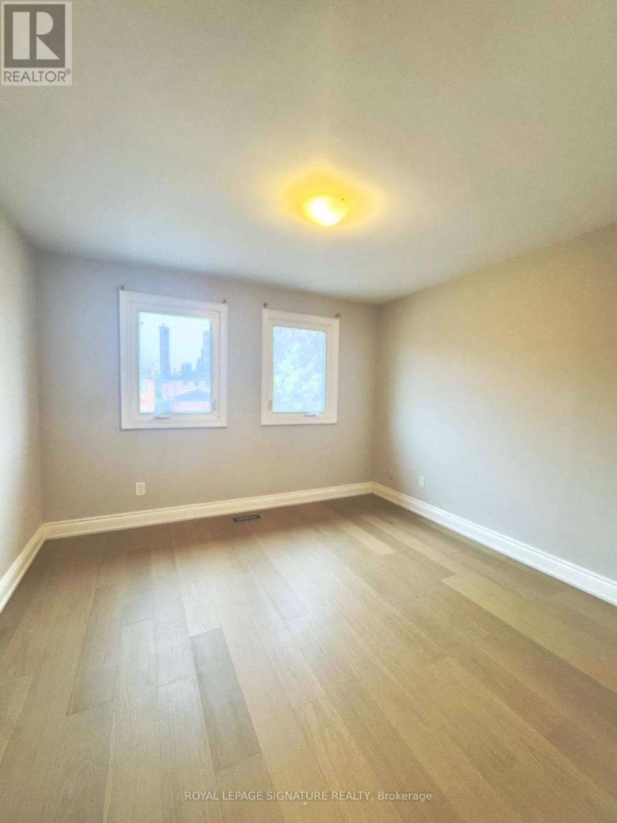 Room - 462 Luzon Crescent, Mississauga, Ontario  L5B 3W9 - Photo 8 - W12123085