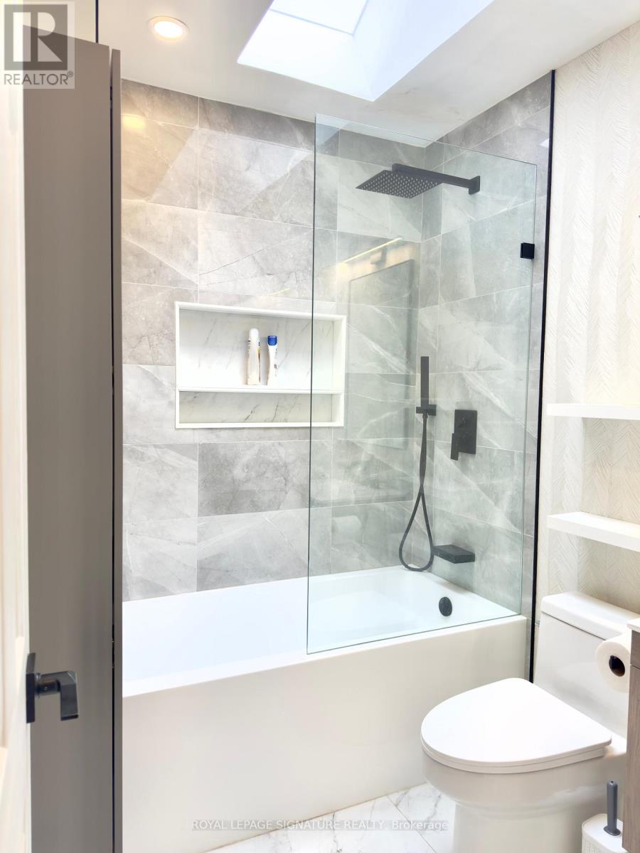 Room - 462 Luzon Crescent, Mississauga, Ontario  L5B 3W9 - Photo 11 - W12123085