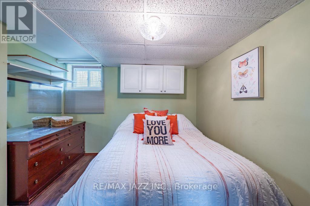 62 Manvers Drive, Kawartha Lakes, Ontario  L0B 1K0 - Photo 20 - X12122268