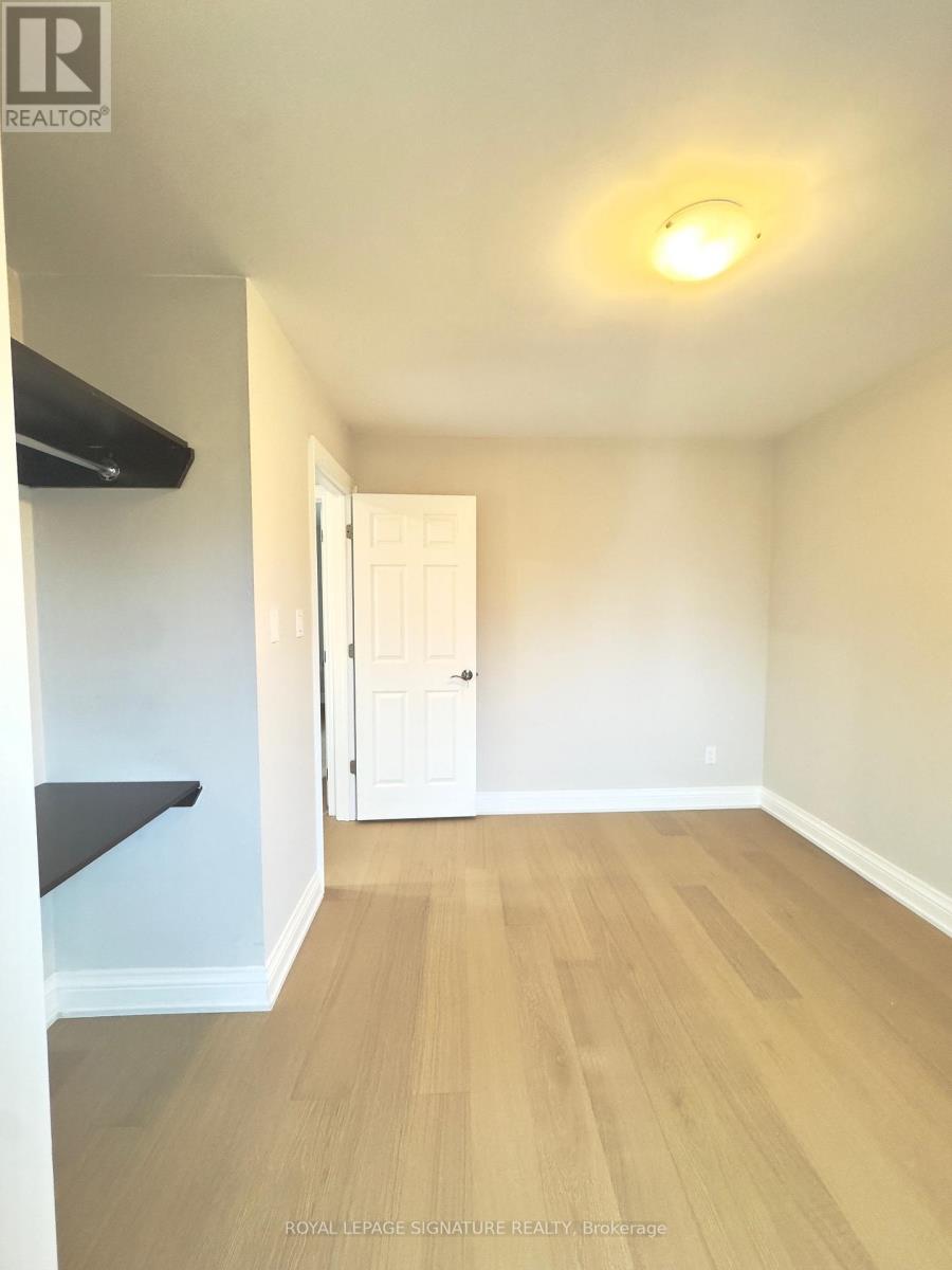 Room - 462 Luzon Crescent, Mississauga, Ontario  L5B 3W9 - Photo 12 - W12123085