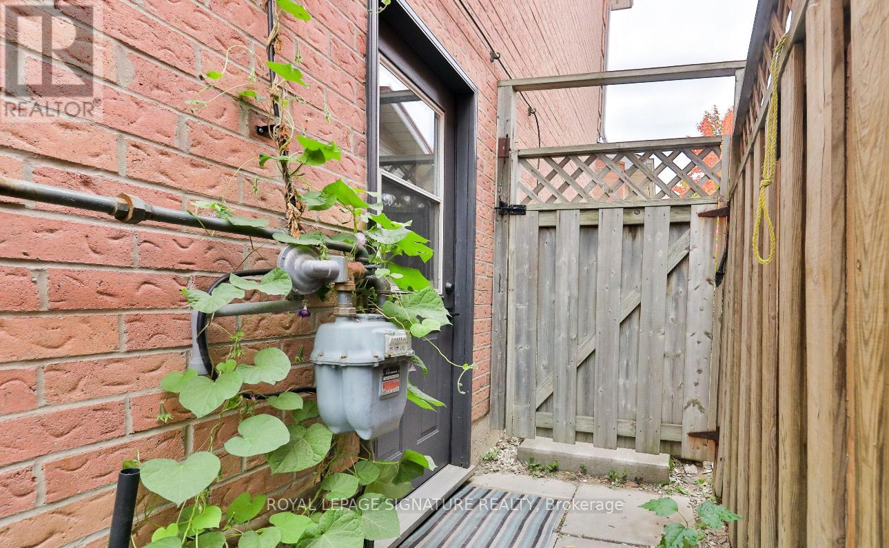Basement - 462 Luzon Crescent, Mississauga, Ontario  L5B 3W9 - Photo 2 - W12123093