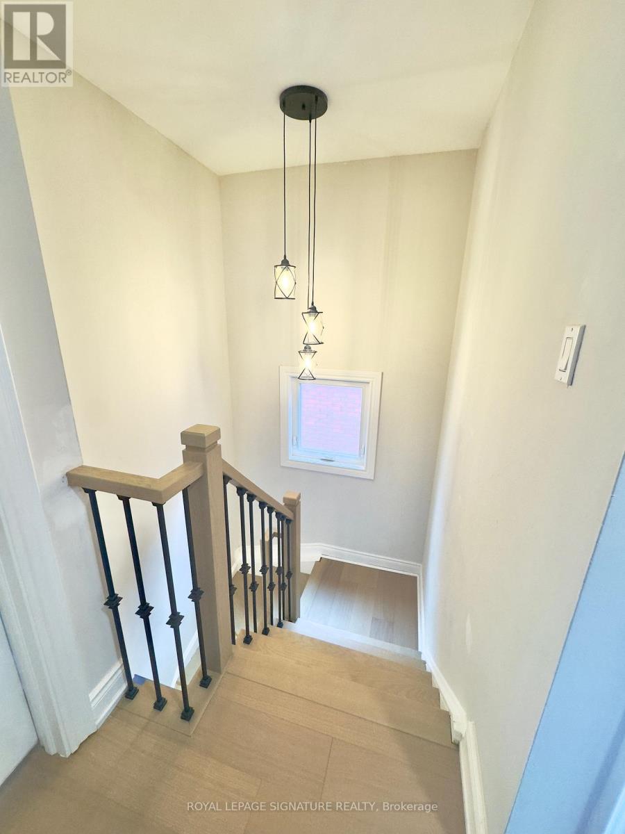 Room - 462 Luzon Crescent, Mississauga, Ontario  L5B 3W9 - Photo 5 - W12123085