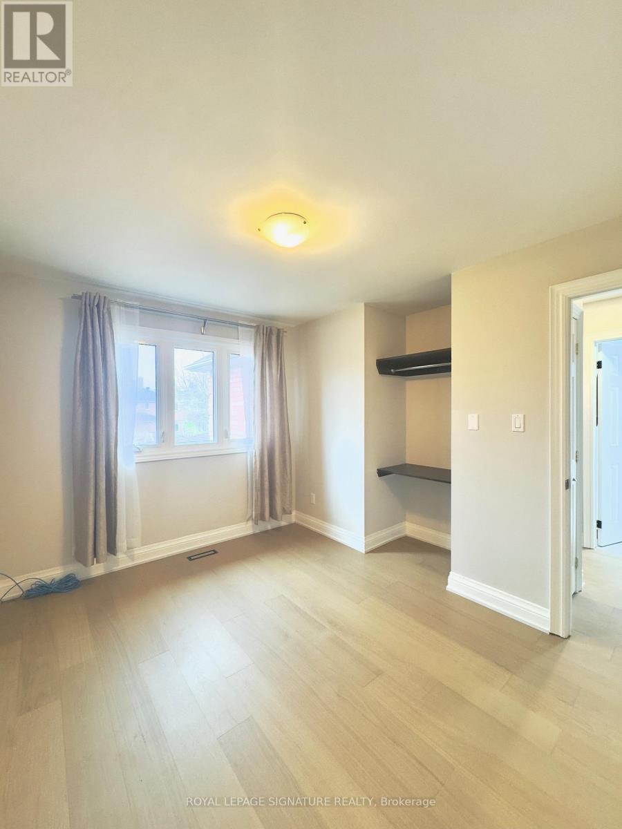 Room - 462 Luzon Crescent, Mississauga, Ontario  L5B 3W9 - Photo 13 - W12123085
