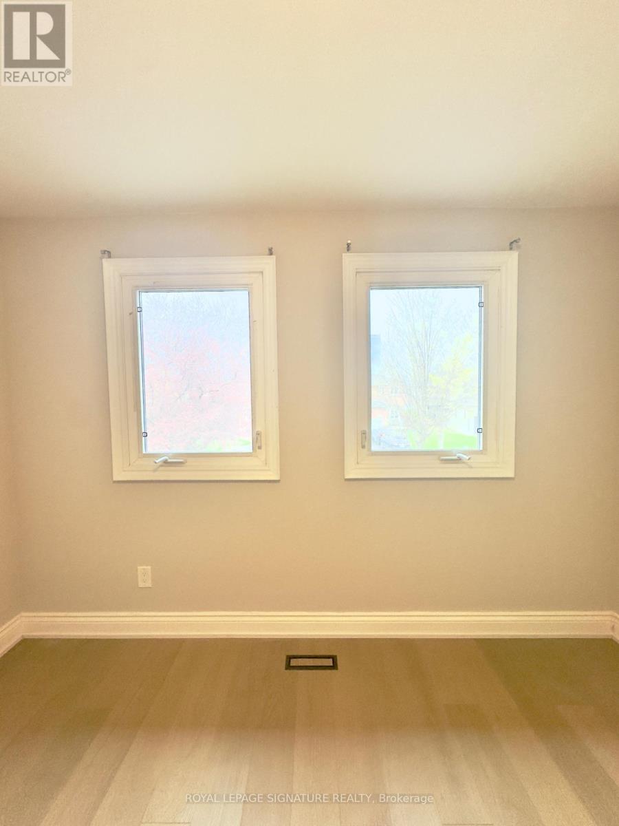 Room - 462 Luzon Crescent, Mississauga, Ontario  L5B 3W9 - Photo 6 - W12123085