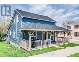 30 WELLINGTON STREET S, Mapleton, Ontario