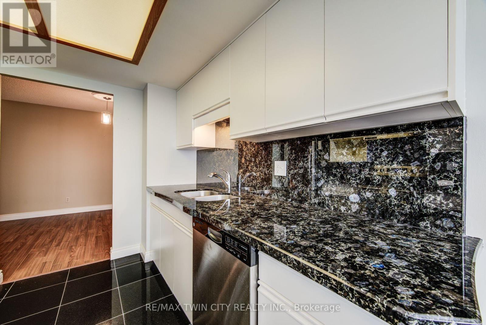 1607 - 6 Willow Street, Waterloo, Ontario  N2J 4S3 - Photo 12 - X12123518