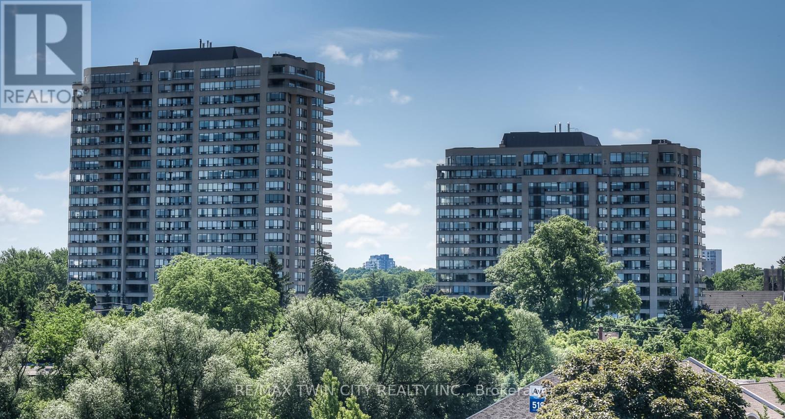 1607 - 6 Willow Street, Waterloo, Ontario  N2J 4S3 - Photo 5 - X12123518