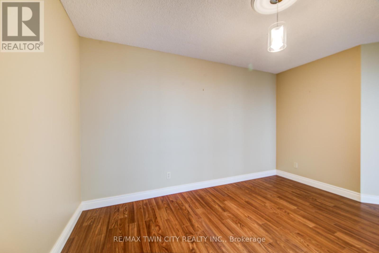 1607 - 6 Willow Street, Waterloo, Ontario  N2J 4S3 - Photo 8 - X12123518