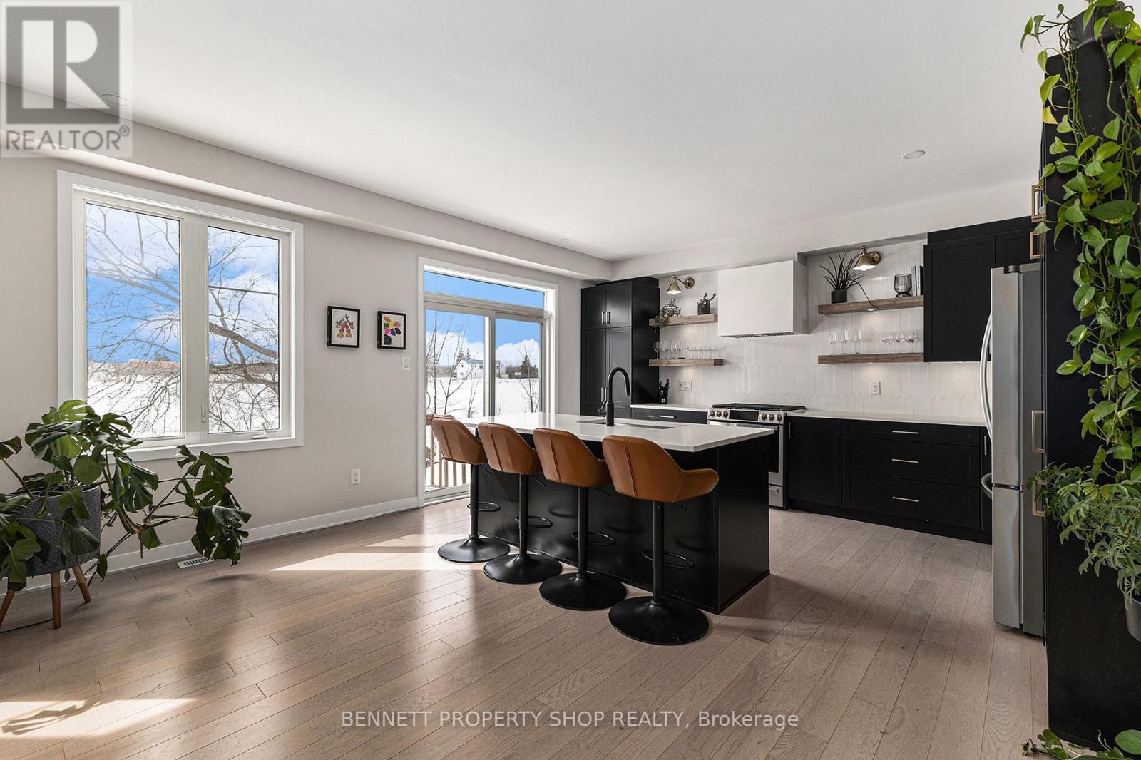 639 Terrier Circle, Ottawa, Ontario  K0A 2Z0 - Photo 11 - X12033329