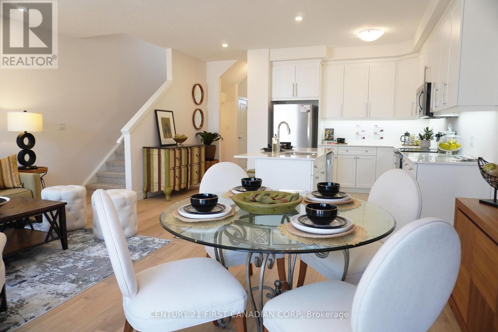 522 Gatestone Road, London South, Ontario  N6M 0A2 - Photo 6 - X12123552