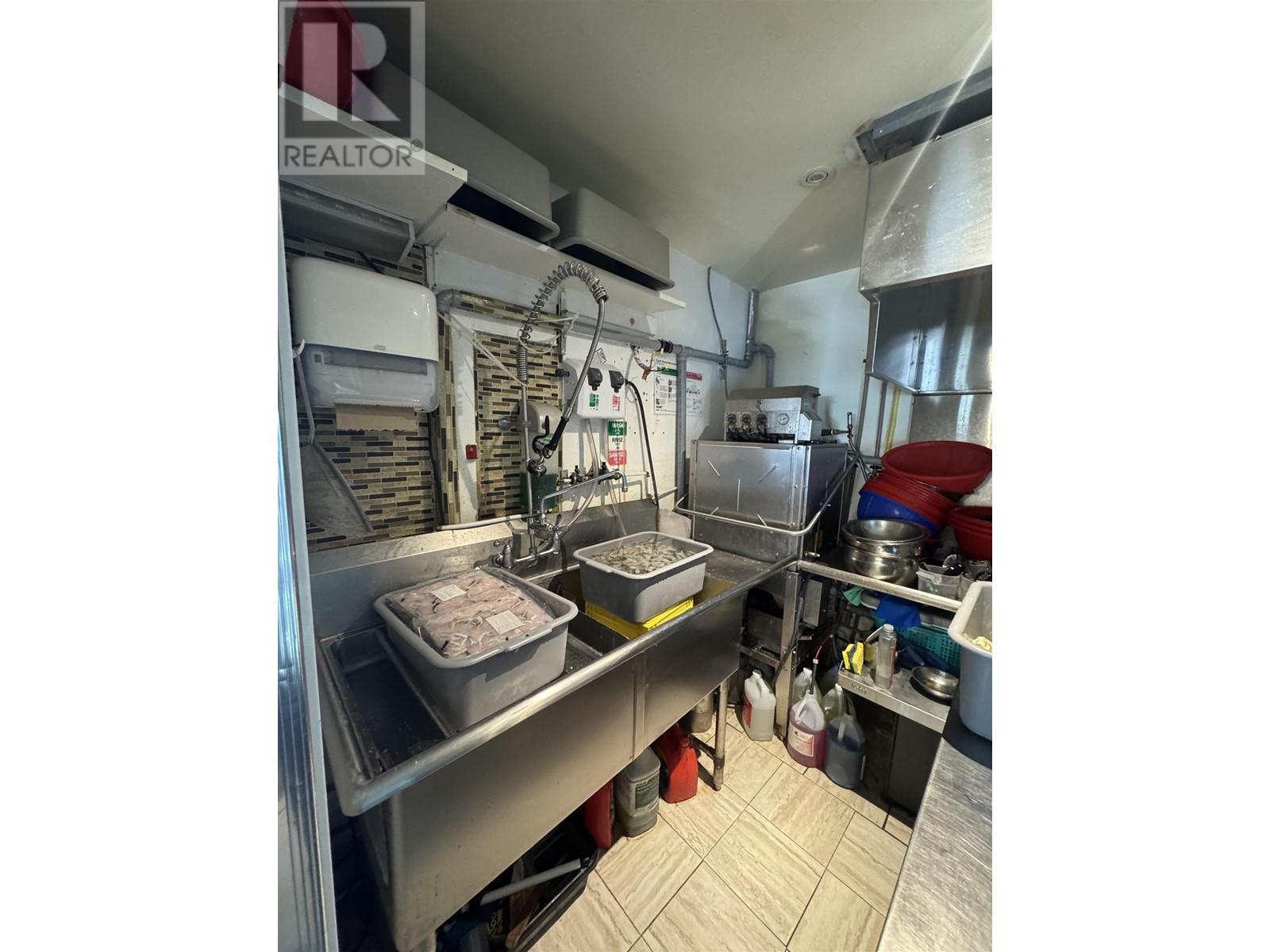 3188 Macdonald Street, Vancouver, British Columbia  V6K 4W7 - Photo 9 - C8068719
