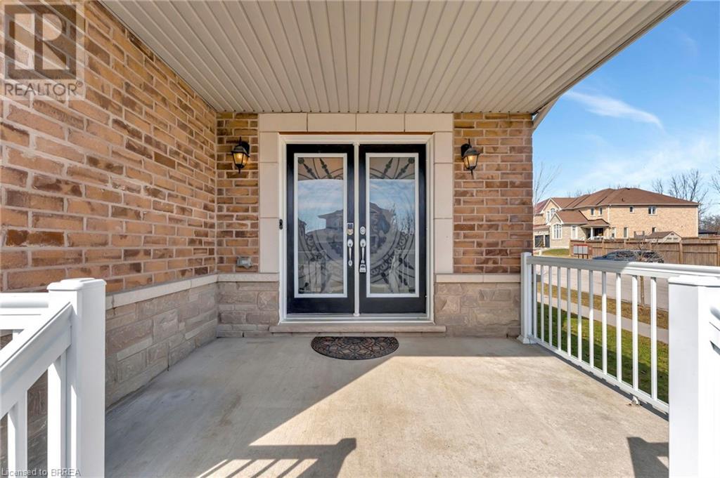Property at 241 THOMAS Avenue image 5