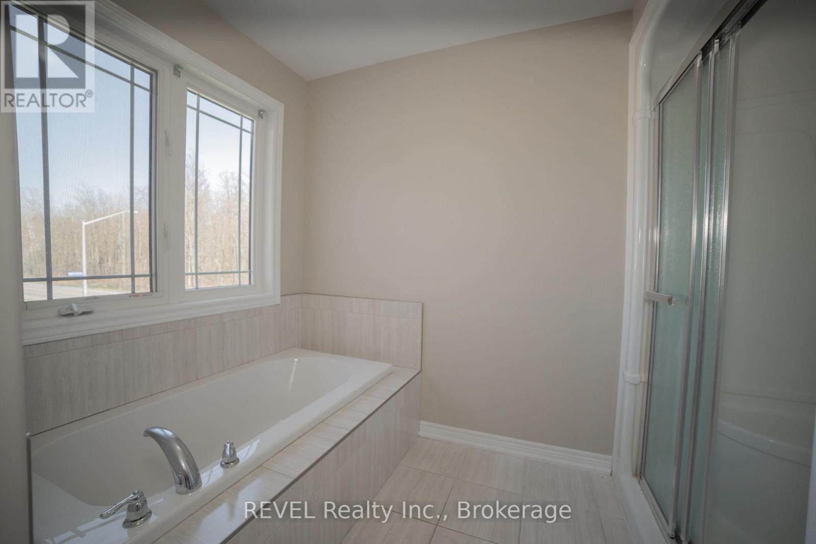 6739 Sam Iorfida Drive, Niagara Falls (Oldfield), Ontario  L2G 0H6 - Photo 23 - X12123551