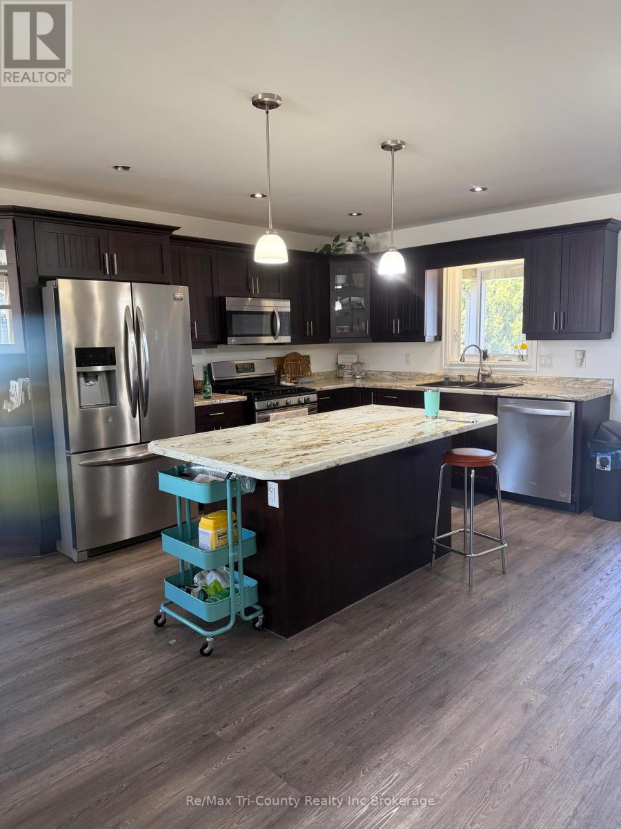56246 Donnelly Drive, Bayham, Ontario  N0J 1Y0 - Photo 3 - X12123586