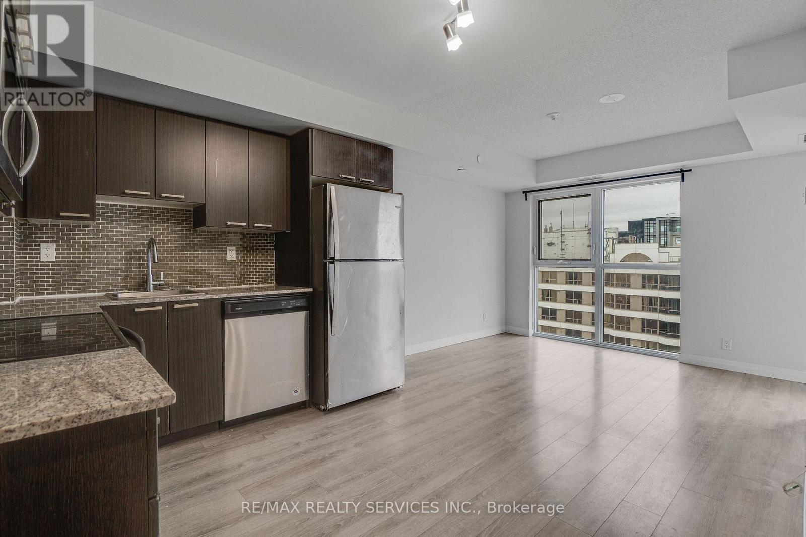 1604 - 2152 Lawrence Avenue E, Toronto, Ontario  M1R 0B5 - Photo 7 - E12084483