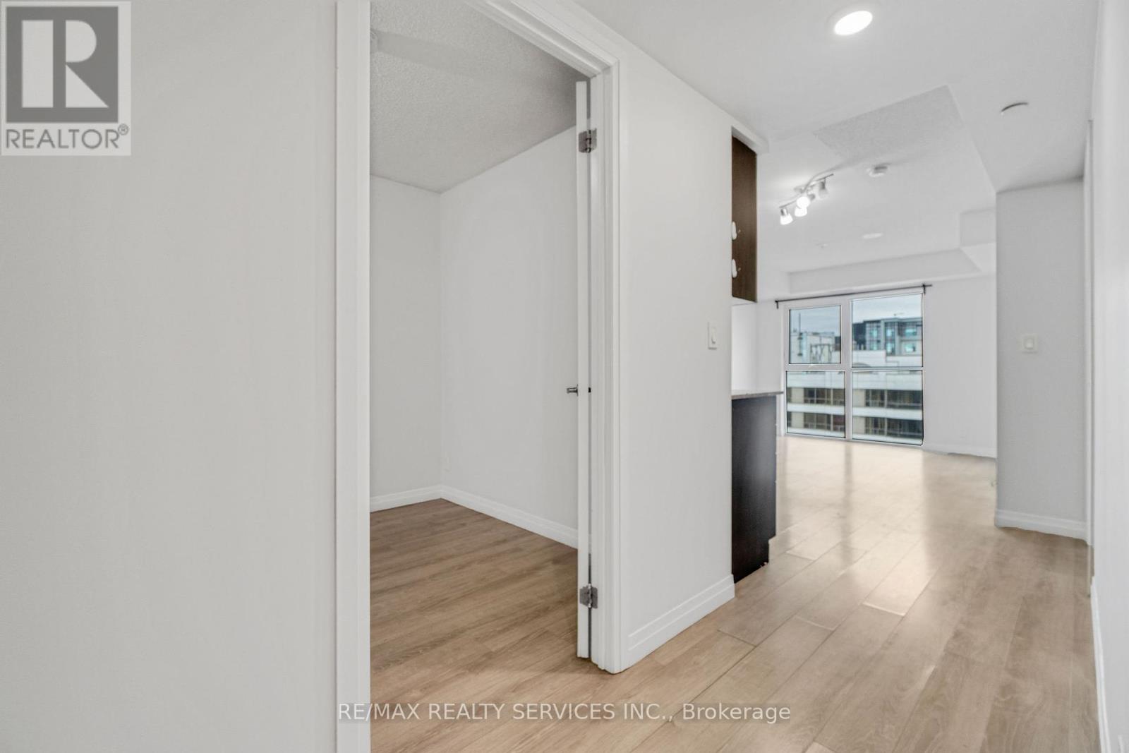 1604 - 2152 Lawrence Avenue E, Toronto, Ontario  M1R 0B5 - Photo 18 - E12084483