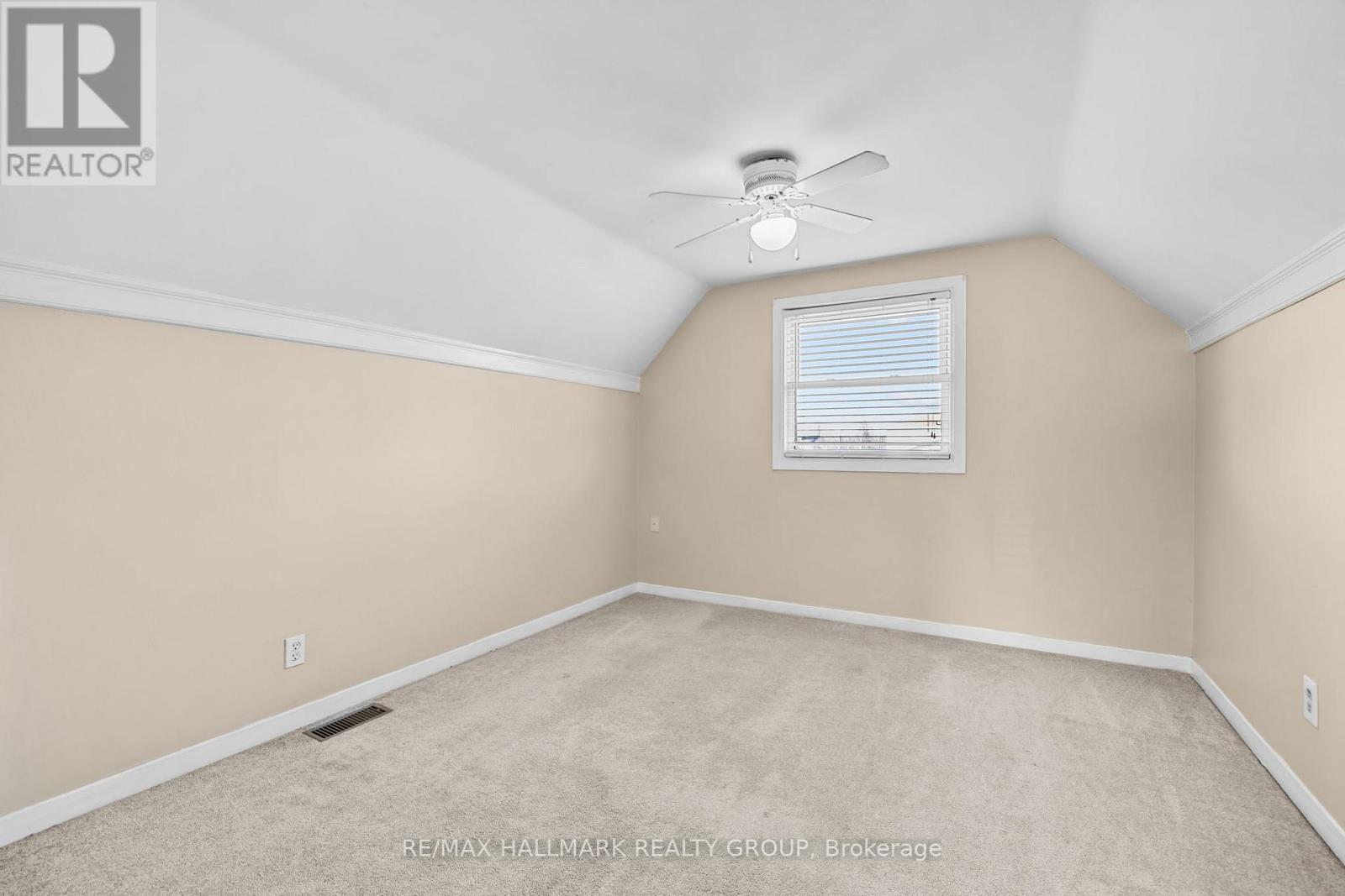 1422 Goth Avenue, Ottawa, Ontario  K1T 1E4 - Photo 21 - X12114362