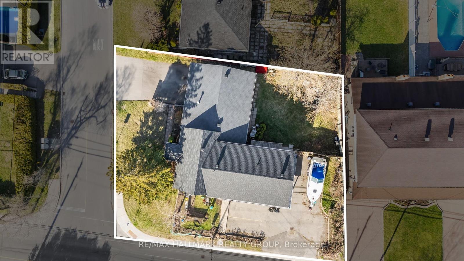 1422 Goth Avenue, Ottawa, Ontario  K1T 1E4 - Photo 25 - X12114362