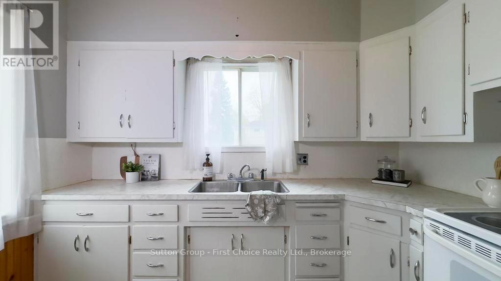 168 Trafalgar Street, West Perth, Ontario  N0K 1N0 - Photo 20 - X12123543