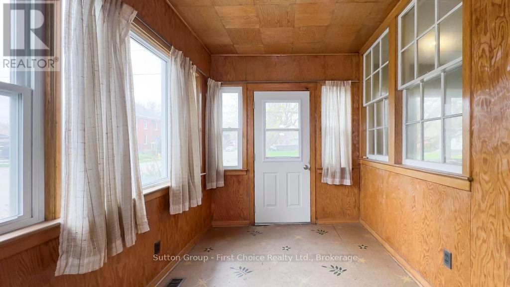 168 Trafalgar Street, West Perth, Ontario  N0K 1N0 - Photo 9 - X12123543