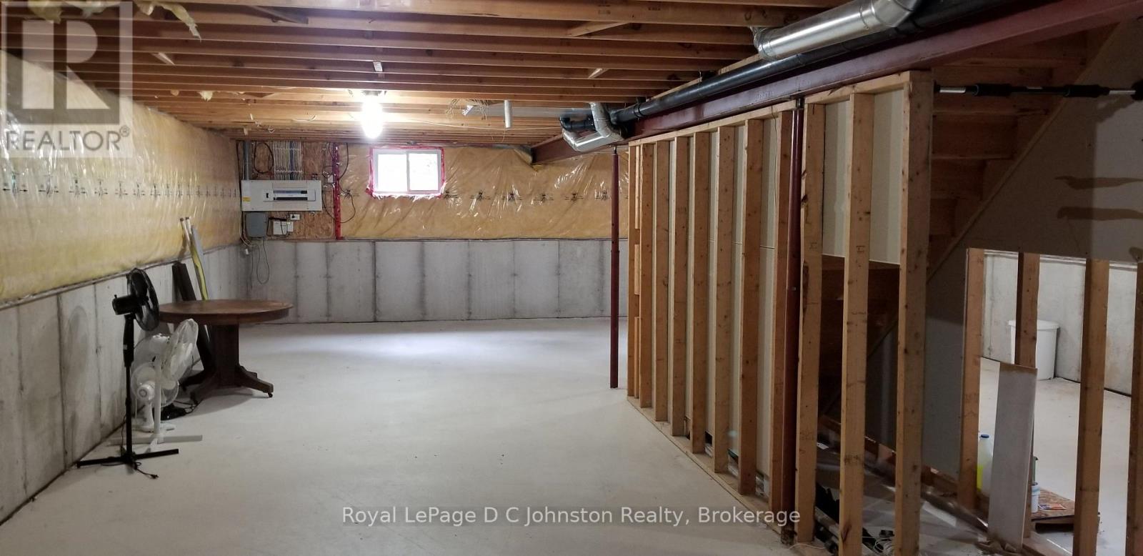 182 Emerald Drive, Saugeen Shores, Ontario  N0H 2L0 - Photo 18 - X12123584