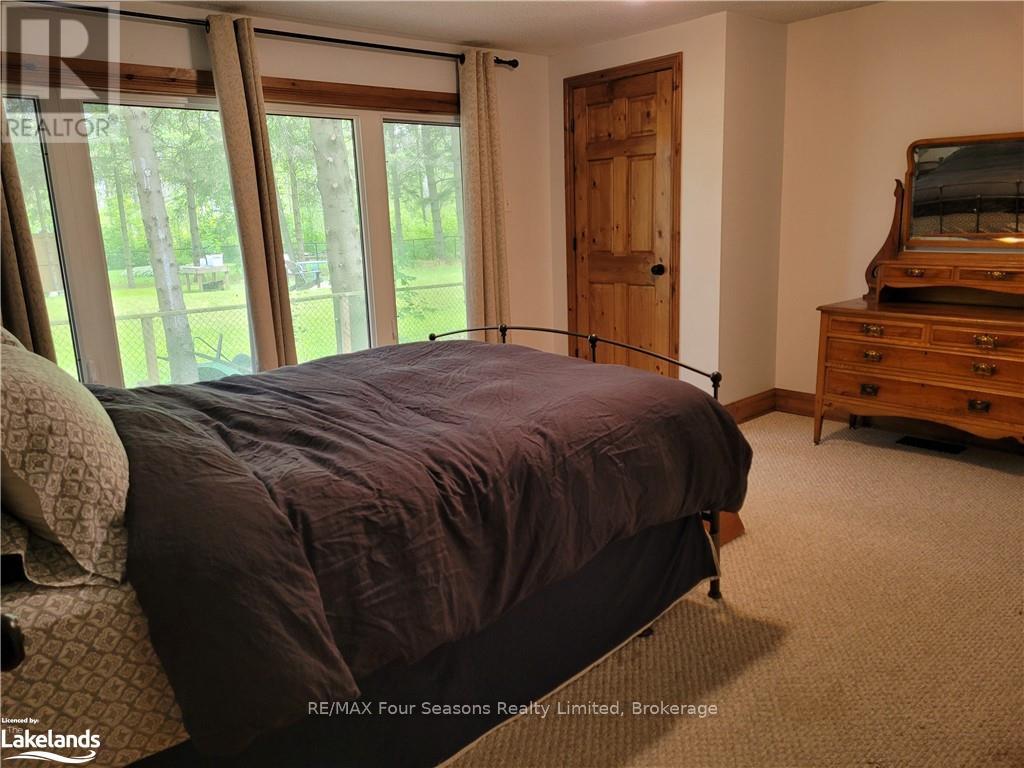 209886 Highway 26 Highway, Blue Mountains, Ontario  L9Y 0L1 - Photo 18 - X12123605