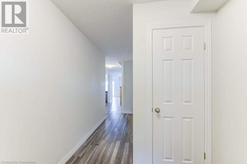 317 Bradshaw Drive, Stratford, Ontario  N5A 0C8 - Photo 5 - 40717572
